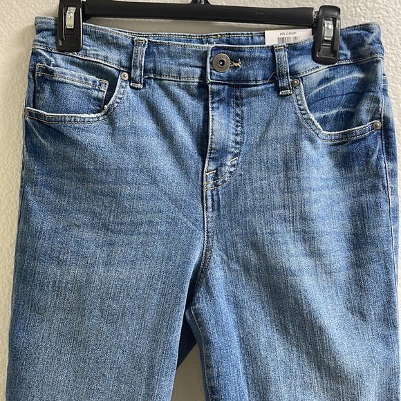 B) Style & Co High Rise Shimming Pocket Crop Capri Jeans size 4P - Picture 2 of 6